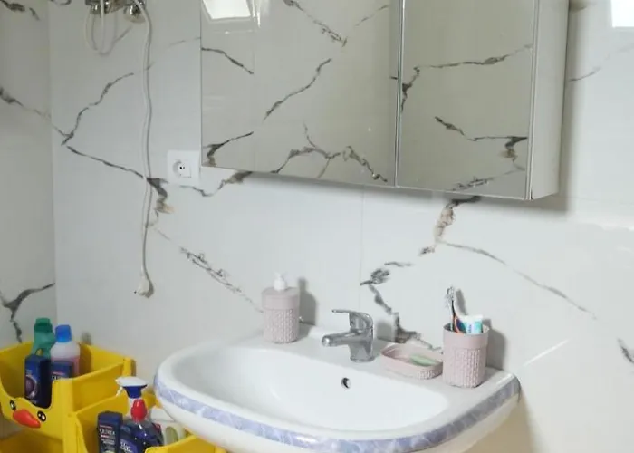 Skendo 公寓 Delvine